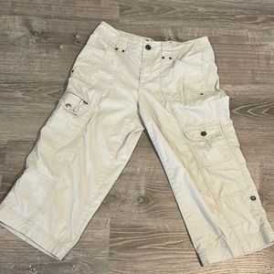 Women’s vintage Ron, Jon capris, size 8, beige